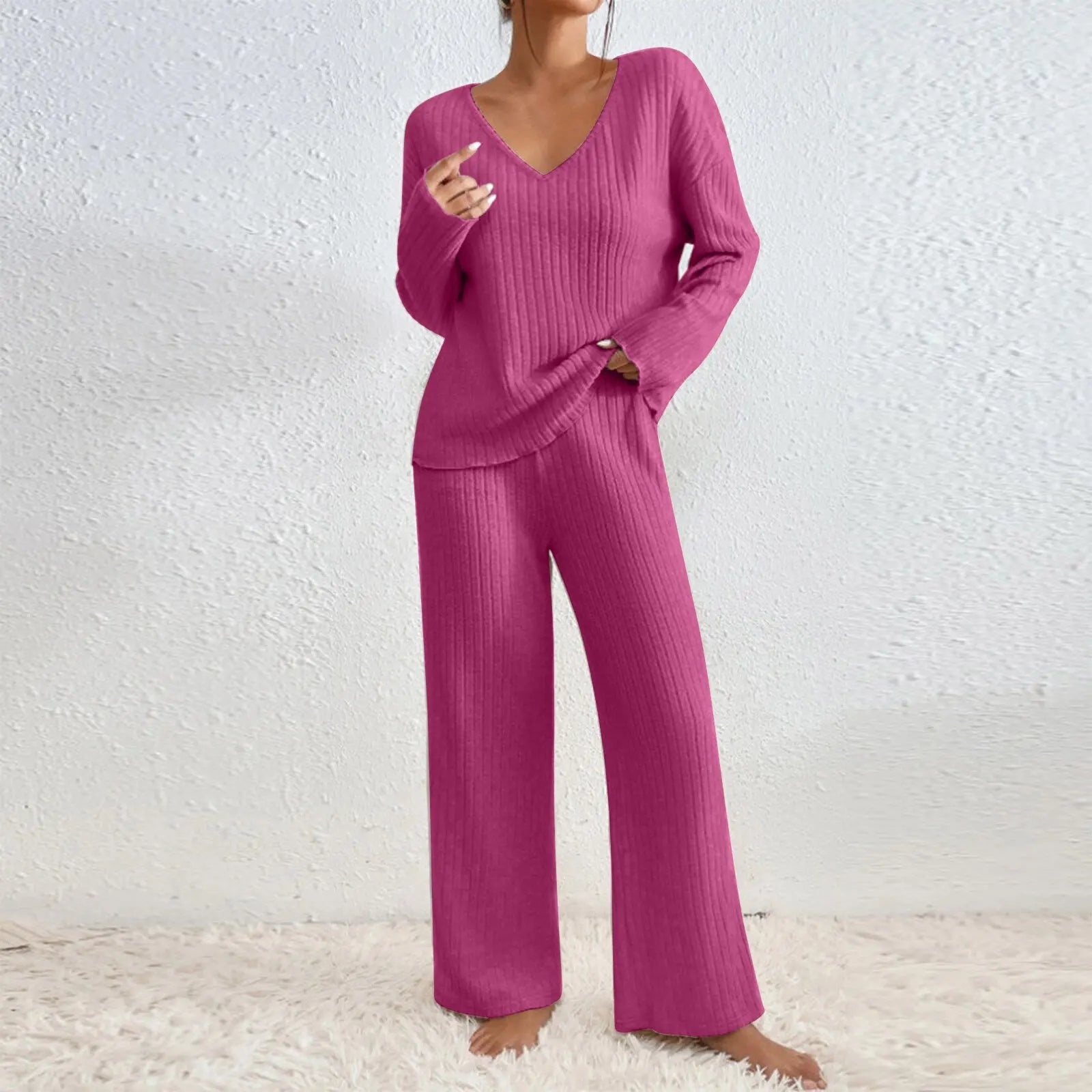 VIVECA - DET MINIMALISTISKA LOUNGEWEARSET